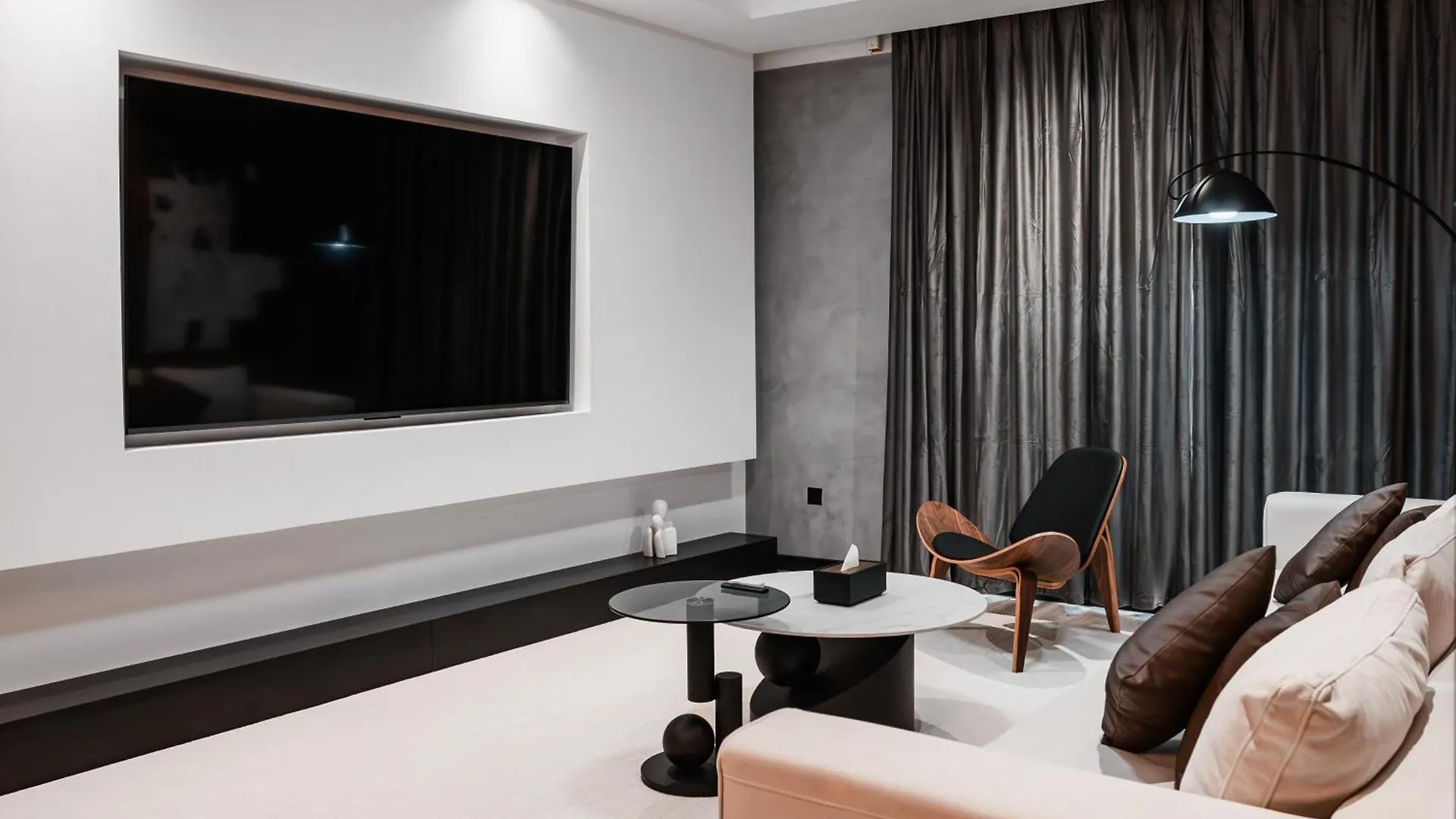 Downtown Dunya Tower Apartment Dubai 0*,