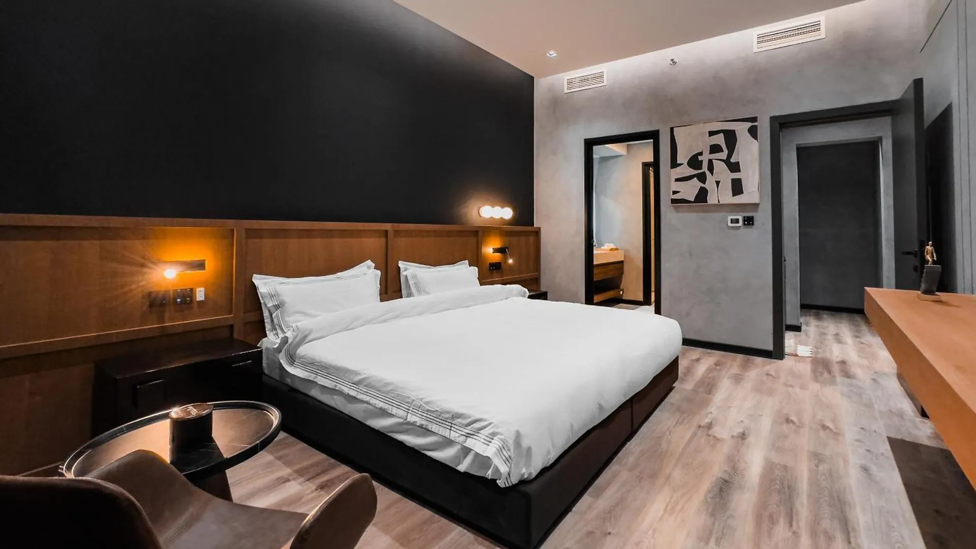 Downtown Dunya Tower Apartment Dubai