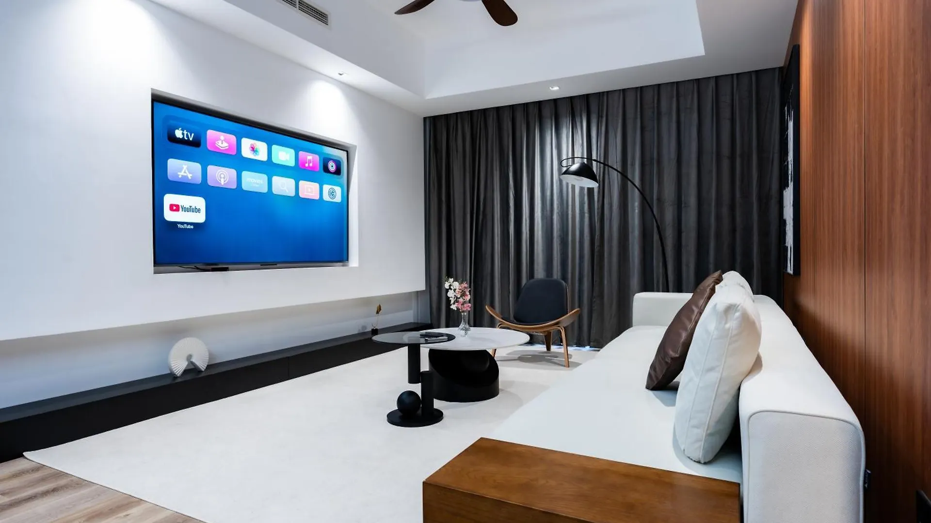 Downtown Dunya Tower Apartment Dubai United Arab Emirates